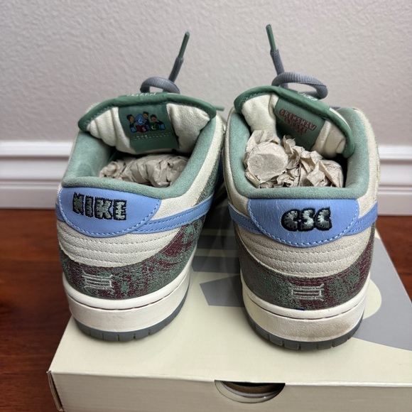 Nike SB Dunk Low Crenshaw Skate Club Size 11 - Picture 4 of 9